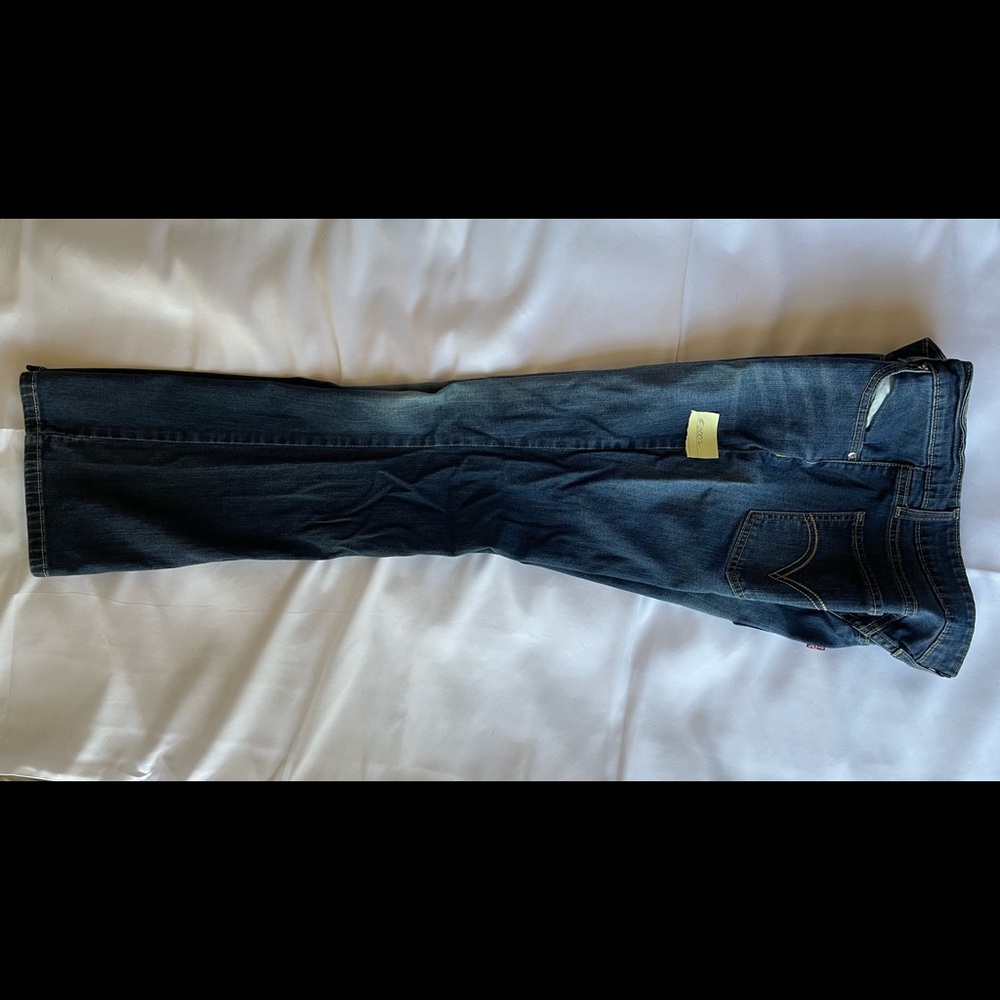 Women’s Levi’s 518 boot cut super low